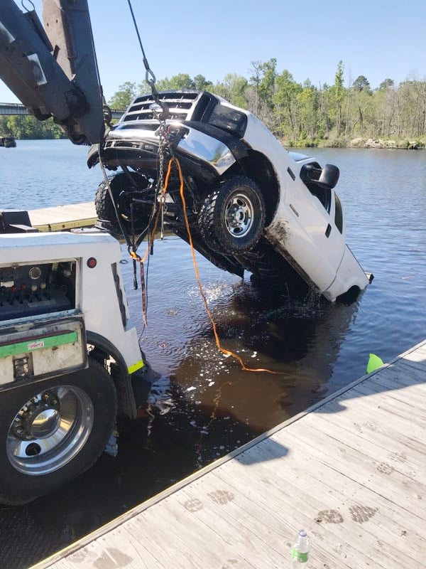 Accident Equipment Recovery near Burnett Blvd for Prompt Towing Service